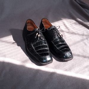 Mens shoes
